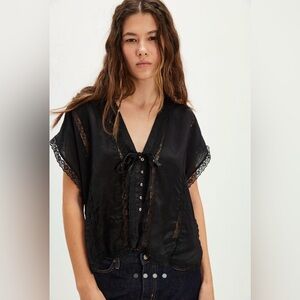 NWT Marigold Shine Lace Top, Size XS